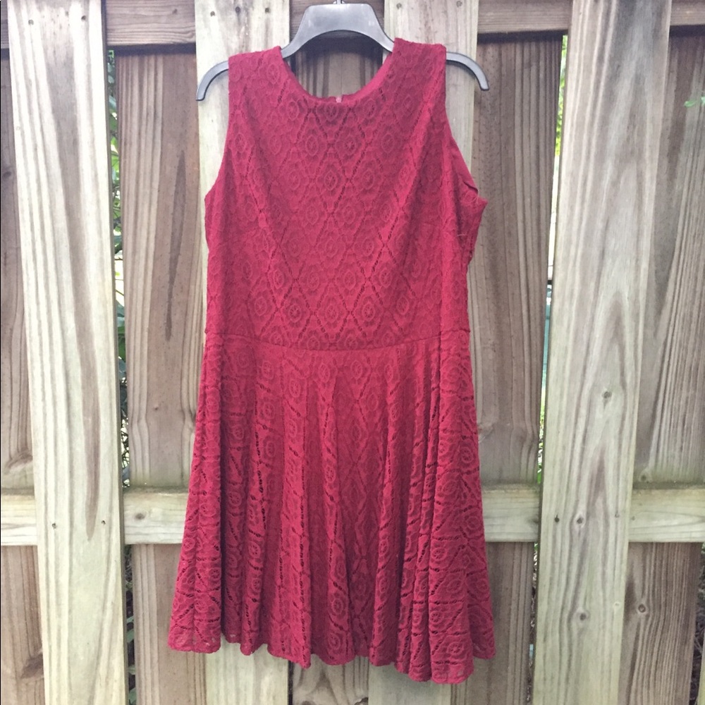 Danny and Nicole dress